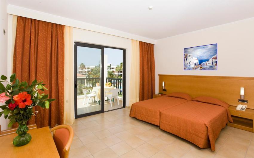Tigaki Beach Hotel Phòng bức ảnh